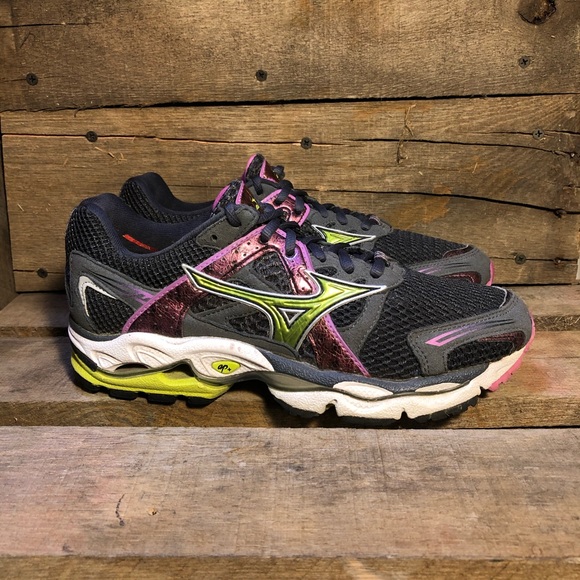 mizuno wave enigma purple